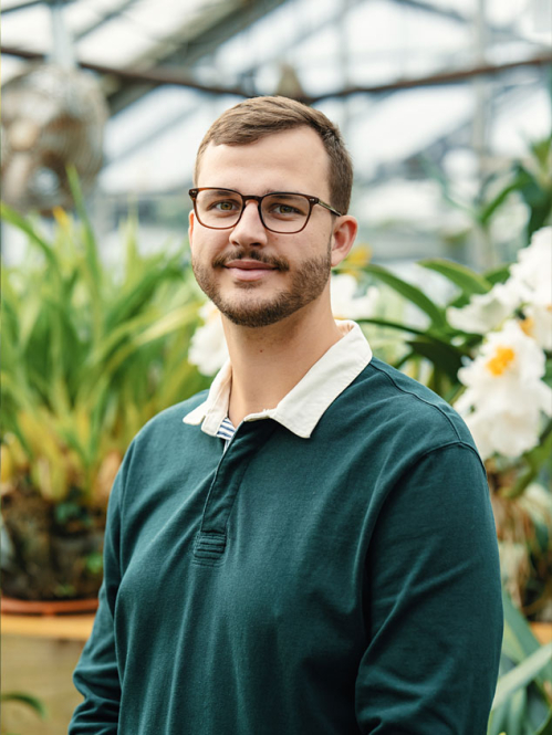 Daniel Jacobs headshot.