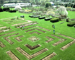 About – Rutgers Gardens